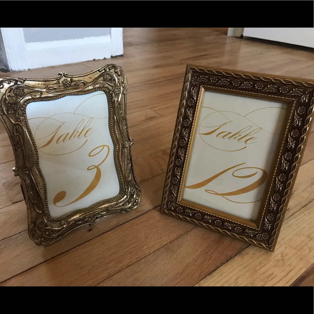 Gold table numbers with frames (tables 1-17)